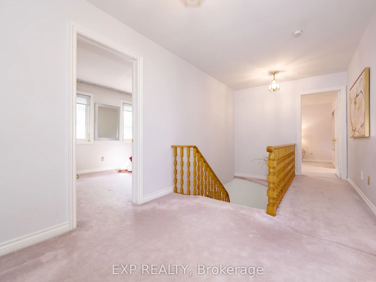 18 Whitman Street, Toronto, ON, M2M 3H8 - 34