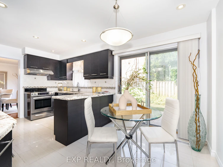 18 Whitman Street, Toronto, ON, M2M 3H8 - 33