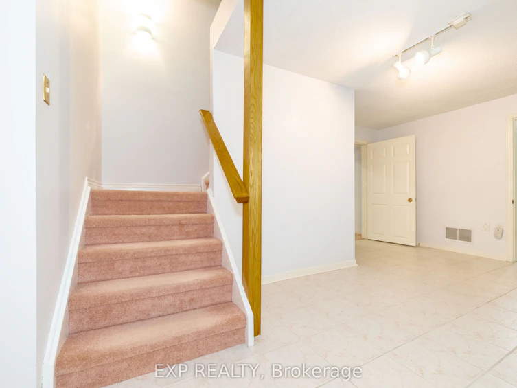 18 Whitman Street, Toronto, ON, M2M 3H8 - 43