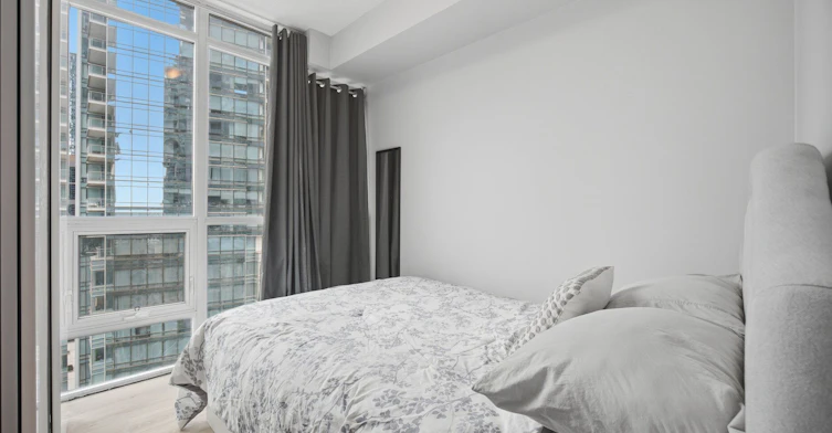 1907-126 Simcoe Street, Toronto, ON, M5H 4E6 - 26