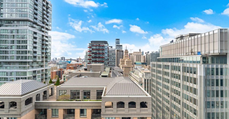 1907-126 Simcoe Street, Toronto, ON, M5H 4E6 - 35