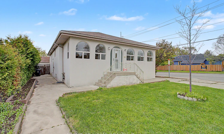 89 Newton Drive