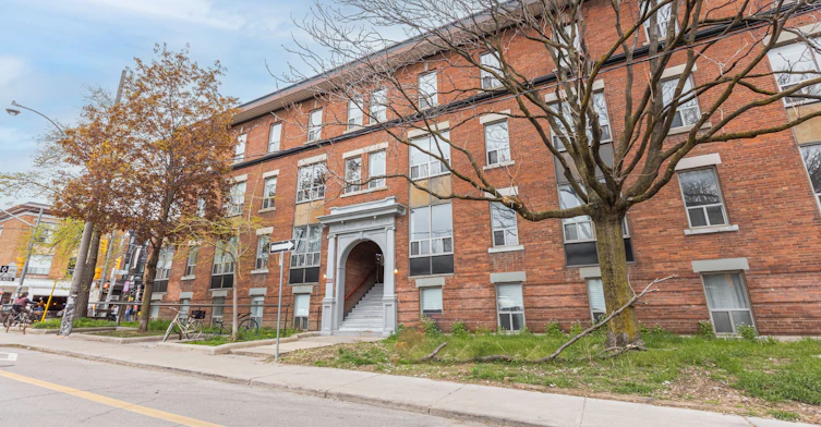 103-225 Gladstone Avenue, Toronto, ON, M6J 3L5