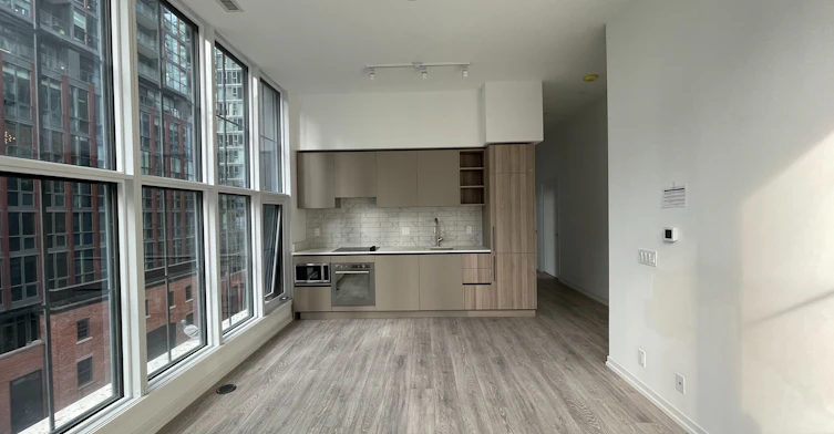705-55 Mercer Street, Toronto, ON, M5V 0W4