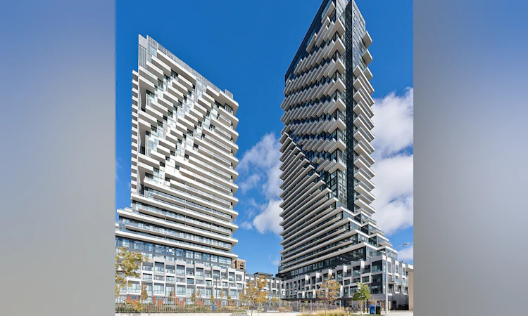 938-20 Inn ON The Park Drive