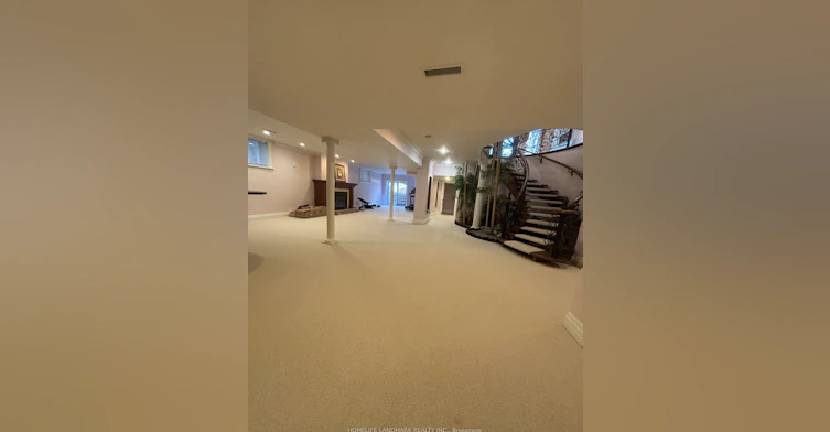 5 Vernham Avenue, Toronto, ON, M2L 2B1 - 15