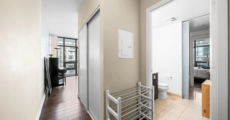 2908-33 Charles Street E, Toronto, ON, M4Y 0A2 - 21