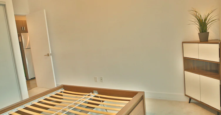 303-1486 Bathurst Street, Toronto, ON, M5P 3G9 - 11