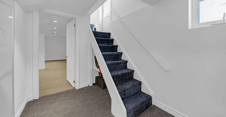 Bsmnt-146 Cranbrooke Avenue, Toronto, ON, M5M 1M5 - 3