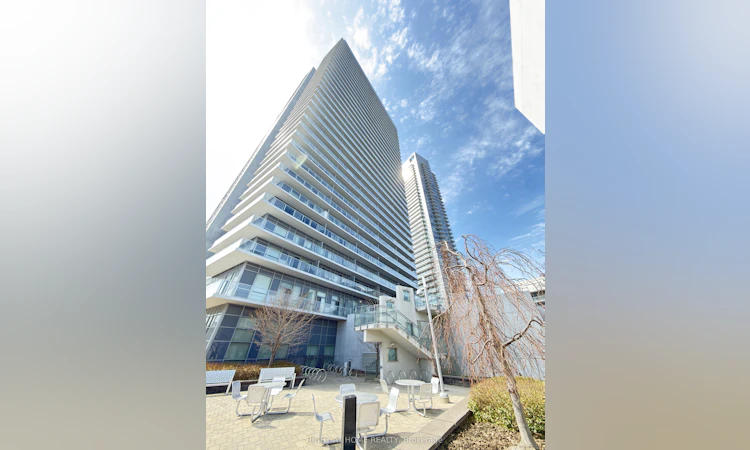 2803-275 Yorkland Road
