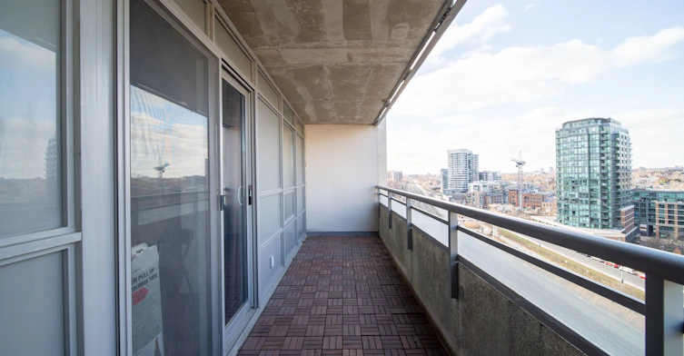 1320-38 Joe Shuster Way, Toronto, ON, M6K 0A5 - 12