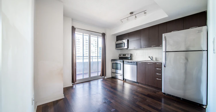 1320-38 Joe Shuster Way, Toronto, ON, M6K 0A5 - 5