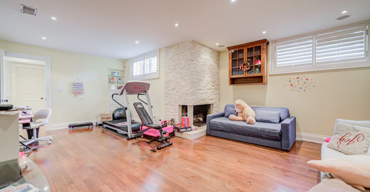 102 Stratford Crescent, Toronto, ON, M4N 1C6 - 35