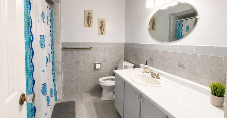 A-7 Fontainbleau Drive, Toronto, ON, M2M 1P1 - 4