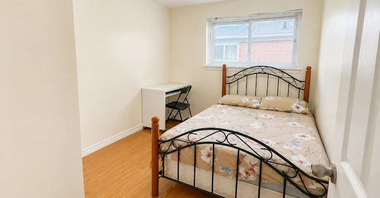 A-7 Fontainbleau Drive, Toronto, ON, M2M 1P1 - 3