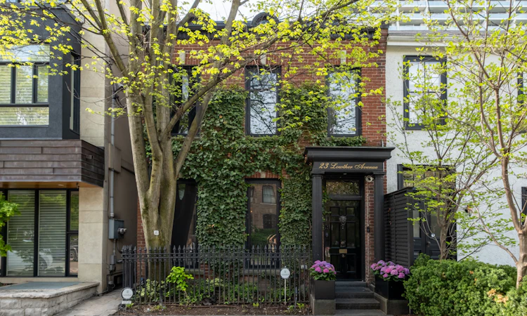23 Lowther Avenue