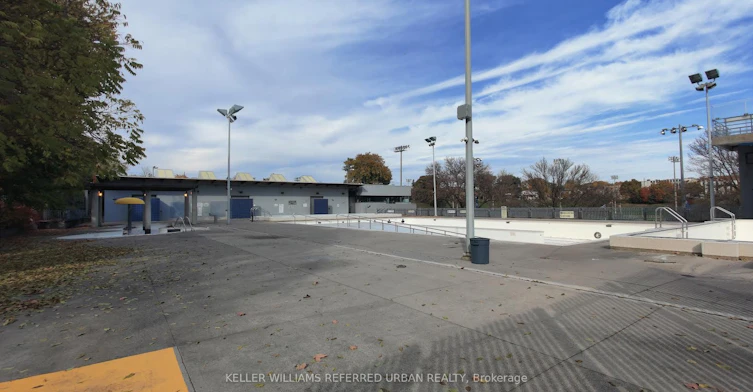 289 Barton Avenue, Toronto, ON, M6G 1R5 - 26