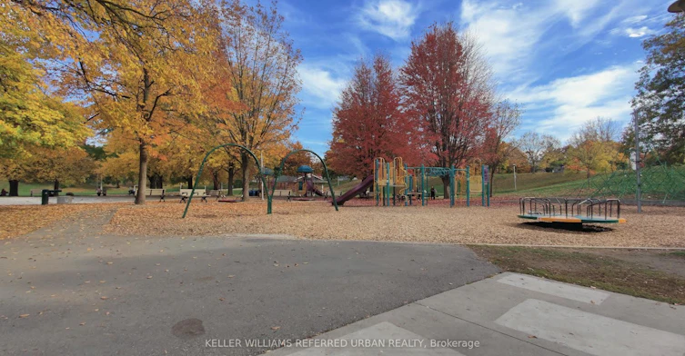289 Barton Avenue, Toronto, ON, M6G 1R5 - 27