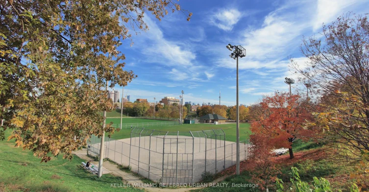289 Barton Avenue, Toronto, ON, M6G 1R5 - 24