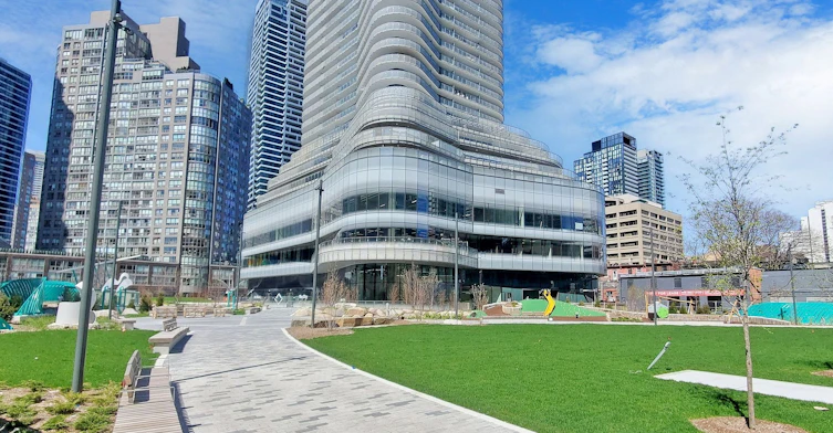 5510-11 Wellesley Street W, Toronto, ON, M4Y 0G4 - 9