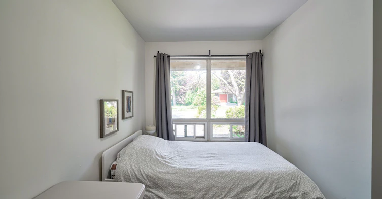 50 Axsmith Crescent, Toronto, ON, M2J 3K3 - 21