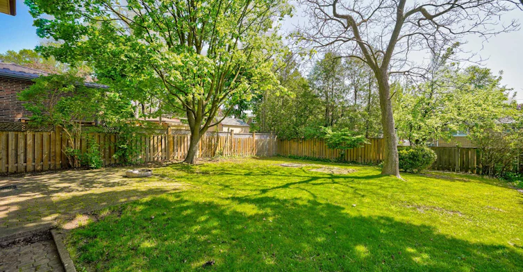 50 Axsmith Crescent, Toronto, ON, M2J 3K3 - 46