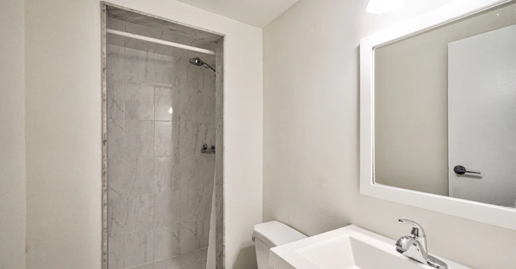 50 Axsmith Crescent, Toronto, ON, M2J 3K3 - 39