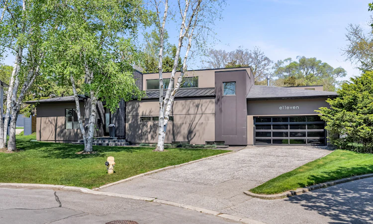 11 Sandpiper Court