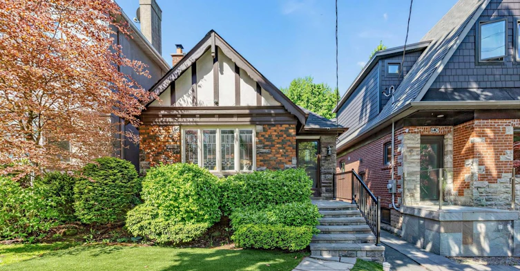 138 Castlewood Road, Toronto, ON, M5N 2L6