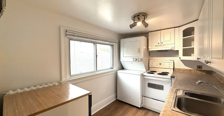 C-42 Glencairn Avenue, Toronto, ON, M4R 1M5 - 6