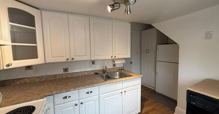 C-42 Glencairn Avenue, Toronto, ON, M4R 1M5 - 5