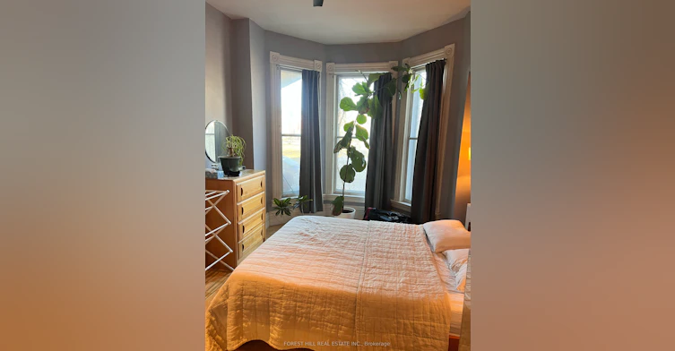 9 Wales Avenue, Toronto, ON, M5T 1J2 - 2