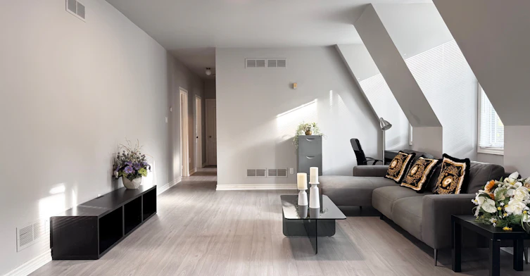 Coach house-52C Post Road, Toronto, ON, M3B 1H8 - 11