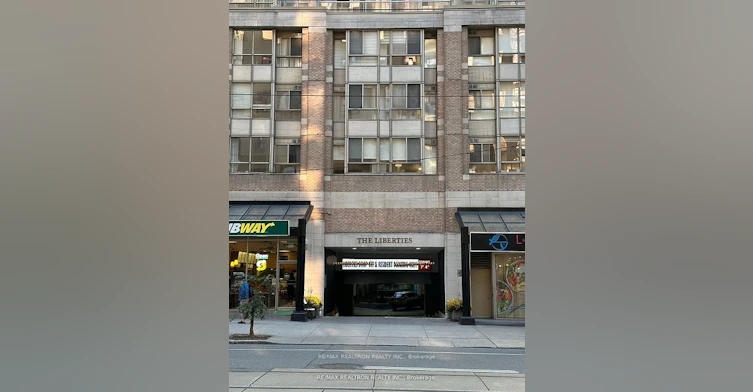 1203-717 Bay Street, Toronto, ON, M5G 2J9 - 3