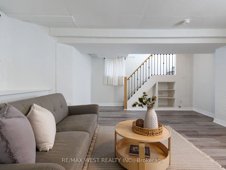 311 St Clair Avenue E, Toronto, ON, M4T 1P3 - 32