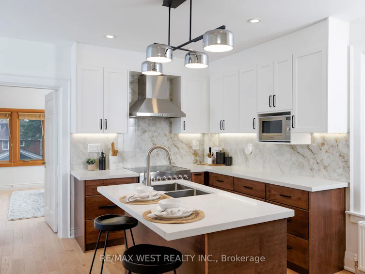 311 St Clair Avenue E, Toronto, ON, M4T 1P3 - 25
