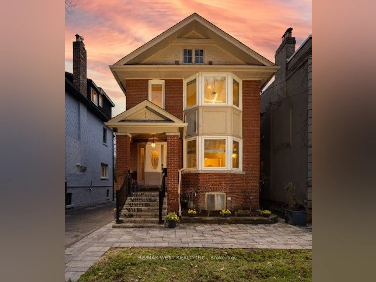 311 St Clair Avenue E, Toronto, ON, M4T 1P3 - 2