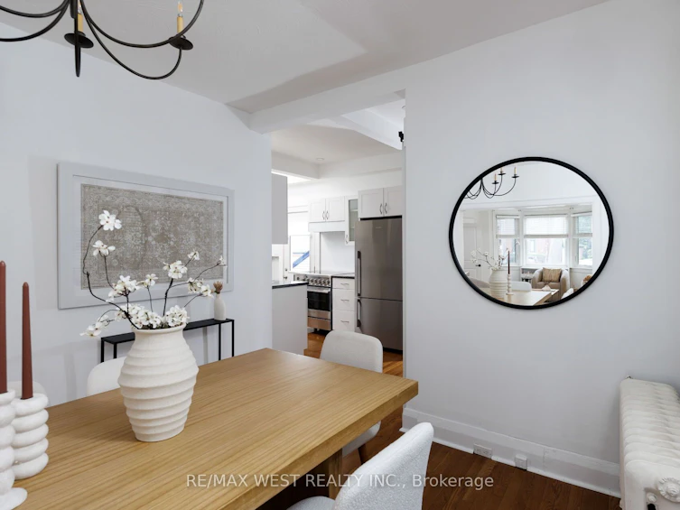 311 St Clair Avenue E, Toronto, ON, M4T 1P3 - 11