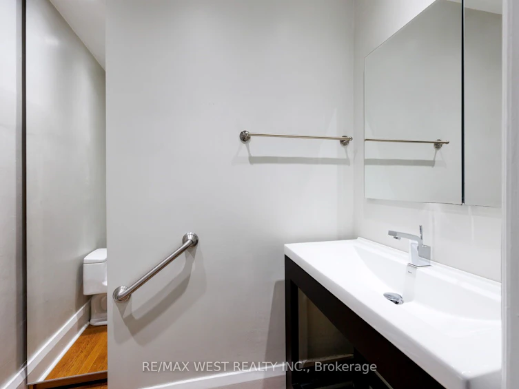 311 St Clair Avenue E, Toronto, ON, M4T 1P3 - 19