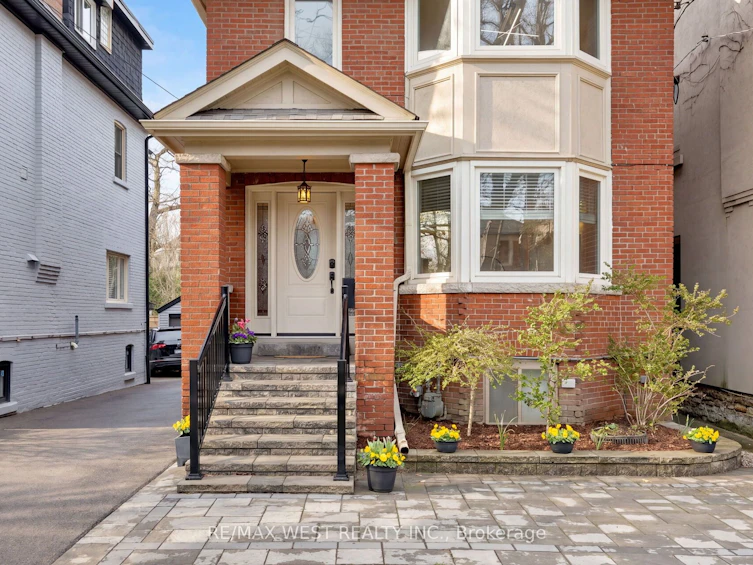 311 St Clair Avenue E, Toronto, ON, M4T 1P3 - 4