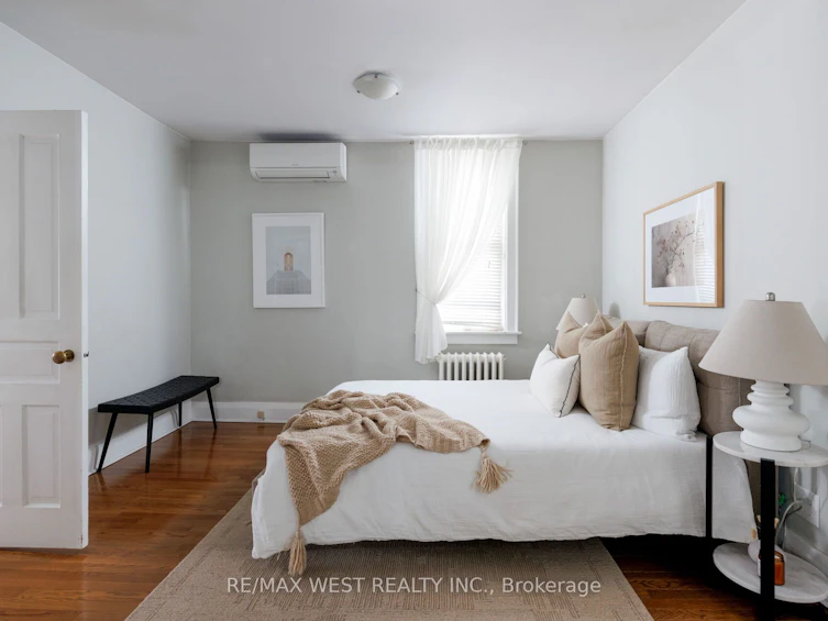 311 St Clair Avenue E, Toronto, ON, M4T 1P3 - 18