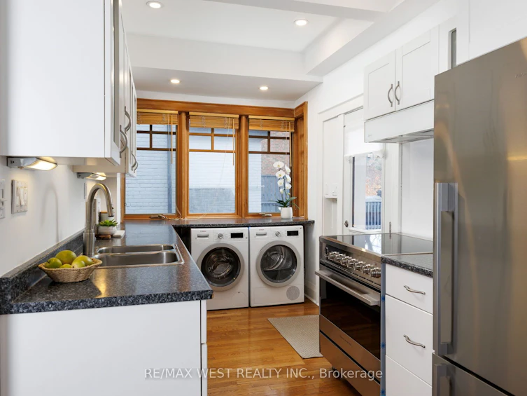 311 St Clair Avenue E, Toronto, ON, M4T 1P3 - 12