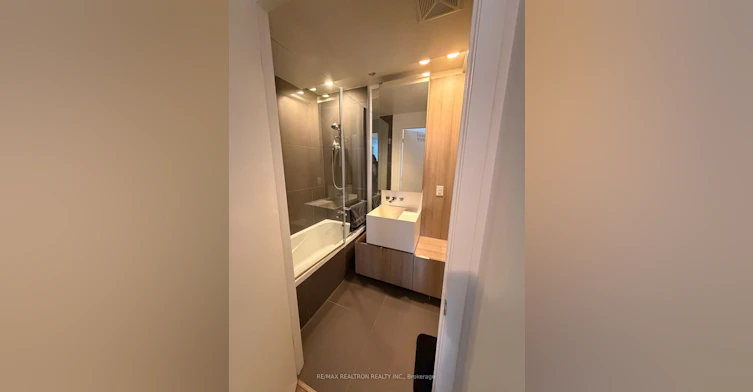 12-1 Bloor Street E, Toronto, ON, M4W 0A8 - 7