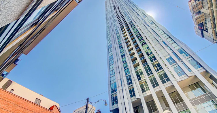2611-1 Yorkville Avenue, Toronto, ON, M4W 1L1
