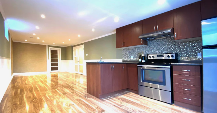 Lower-76 Clansman Boulevard, Toronto, ON, M2H 1X8 - 7