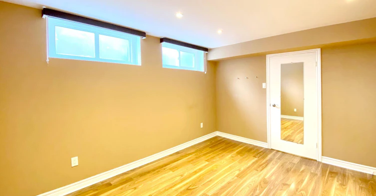 Lower-76 Clansman Boulevard, Toronto, ON, M2H 1X8 - 14