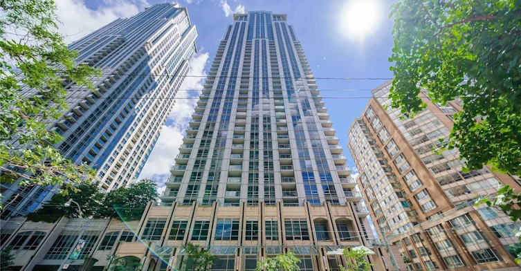4208-763 Bay Street, Toronto, ON, M5G 2R3