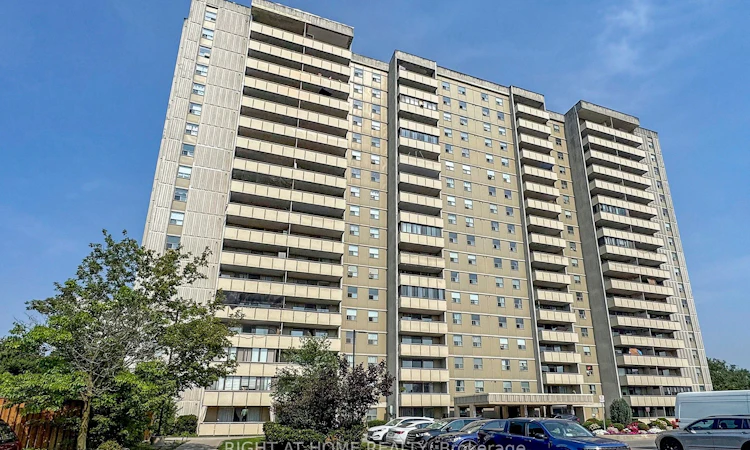 702-1338 York Mills Road