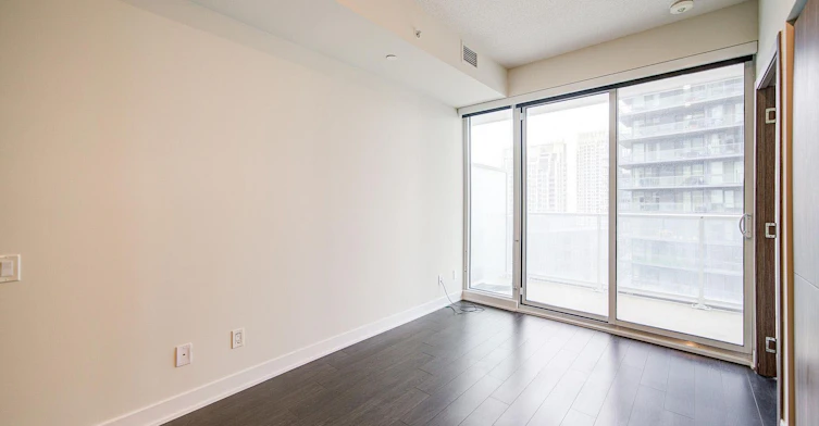 2102-19 Bathurst Street, Toronto, ON, M5V 0N2 - 5
