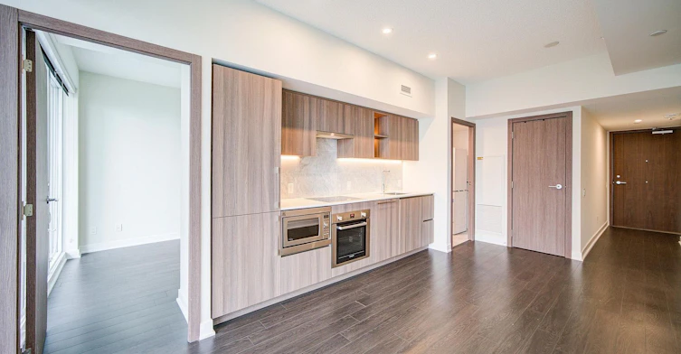 2102-19 Bathurst Street, Toronto, ON, M5V 0N2 - 4